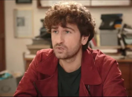 Casting ancora aperti per il nuovo film di Alessandro Siani “Tramite amicizia” Alessandro Siani